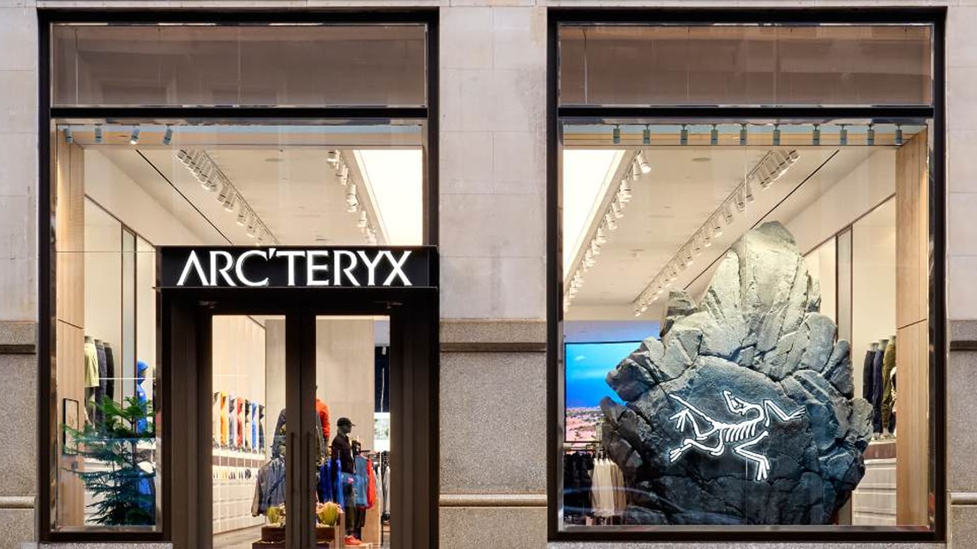 Arc'Teryx Soho Flagship store photography