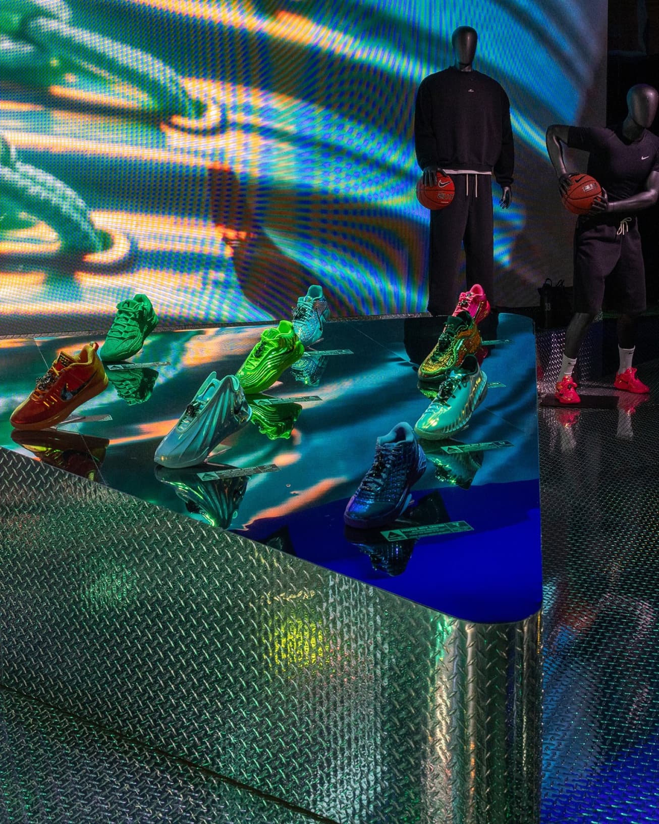 Nike The Shaw ASW'26 Be Core photography